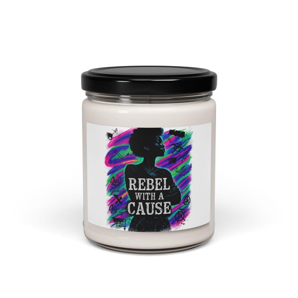 Candela profumata alla soia Rebel With a Cause, barattolo da 9 once per aromaterapia ispiratrice