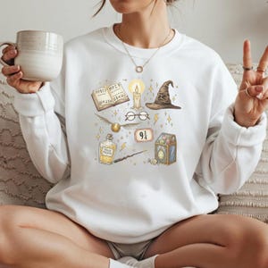 Sudadera Wizard World / Sudadera con gráfico de magia fantástica / Regalo acogedor para fanáticos de HP