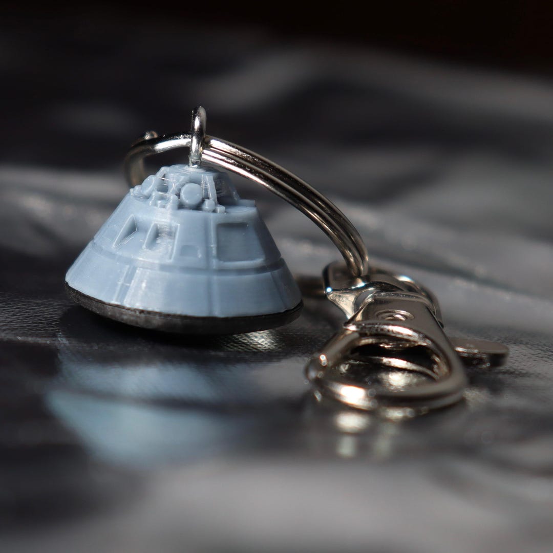 Nasa's Orion Crew Module 3D Printed Keychain With Swivel Lanyard Hook ...