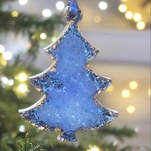 Christmas Tree Handmade Resin Ornament: Geode Effect with Pearl Resin Decor