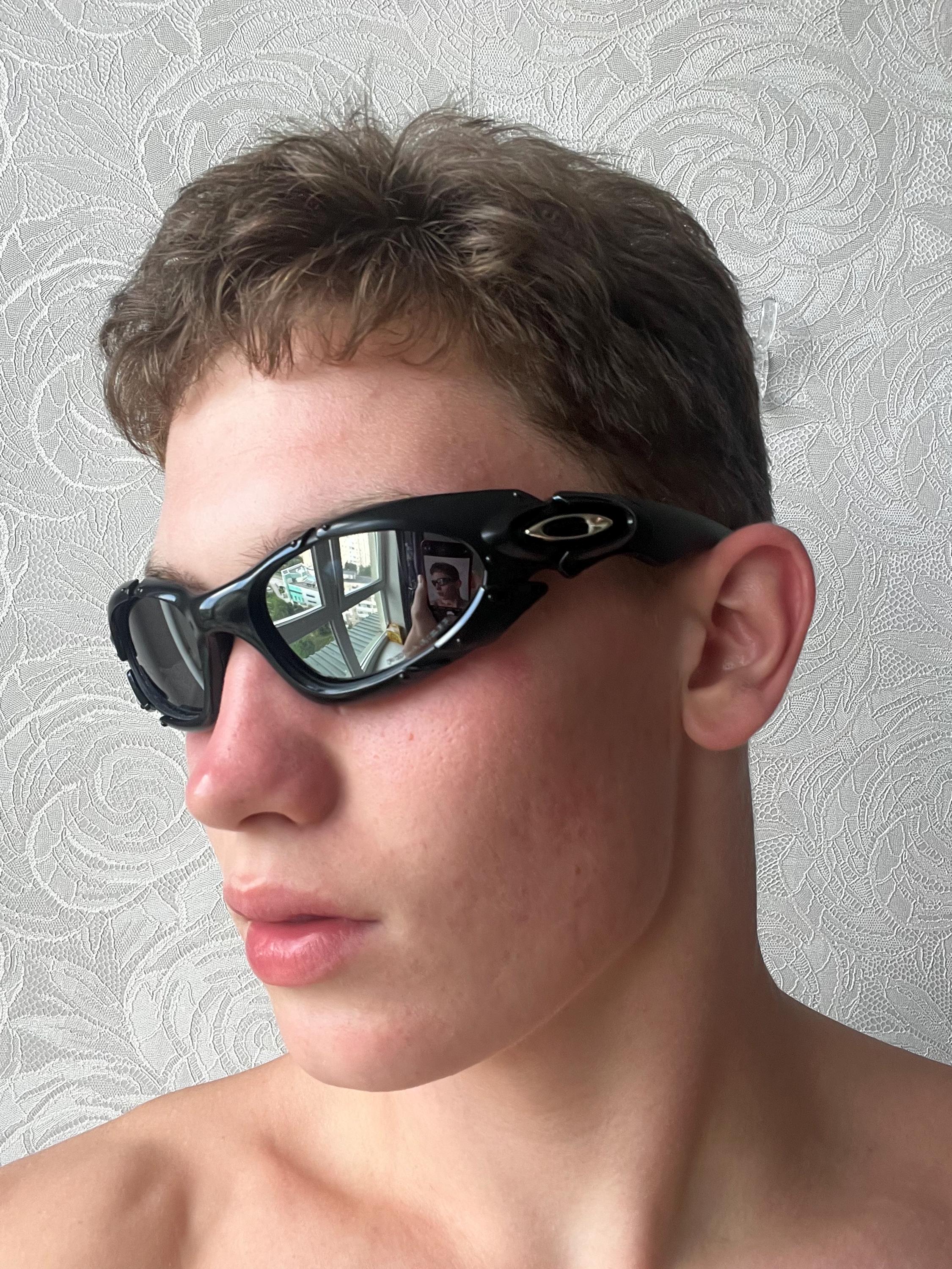 00s Oakley sunglasses y2karchive y2k テック Oakley 00s y2k Vintage Sunglasses Made in U.S.A Rare