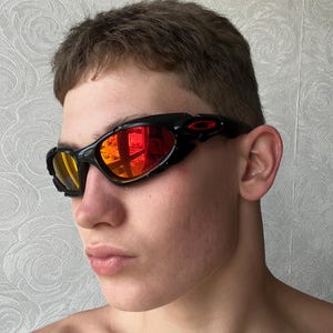Vintage Oakley Plate Black/Red Glasses Ruby Lenses Outdoor Polarized GorpCore Juliet Romeo Style Cyber