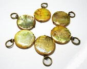 Beaded MOP Stitch Markers - Golden Disc Bead Stitch Markers - Mother of Pearl Knitting Stitch Markers - Knitting Supply - R4 - Set of 6