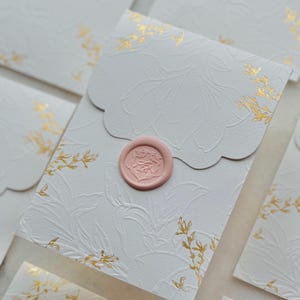 Floral geprägte Umschläge, mit Wachs versiegelte Umschläge, Hochzeitseinladungen, Premium Einladungen, Save The Date
