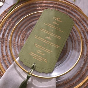 Textured Green Menu Card with Engraved Border & Gold Foil Printing | Personalized Menu | Wedding Stationery | Fall Wedding
