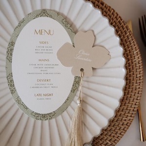 Oval Green Thick Textured Wedding Menu Cards with name tag | Personalized  Menu | Wedding Stationery | Rehearsal Dinner