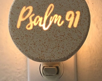 Psalm 91 in Circle Large 4 watt Night Light with On/Off Switch