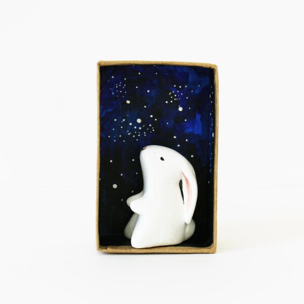 Animal miniature - Bunny on a starry night pocket box - Paper clay sculpture
