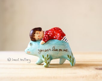 You can lean on me- Inpirational animal figurine - Paper clay sculpture