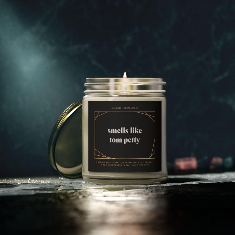 Candela profumata di Tom Petty - Cera naturale di cocco e albicocca, regalo, arredamento per la casa, scherzo, divertente, compleanno, celebrità, non arretrare immagine 5