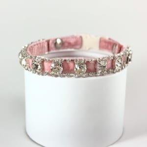 Handmade Luxury royal Crystal rhinestone Velvet Cat Collar Elegant pink velvet collar Gift for Cat Mom Small Dog collar gift for pet parents