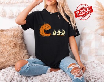 Pumpkin Eat Ghost Halloween Shirt: Funny Gamer Tee