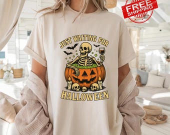 Funny Skeleton Pumpkin Halloween Shirt: Spooky Retro Graphic Tee