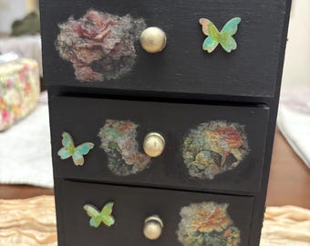 Vintage Inspired Decorative Handcrafted Jewelry Box