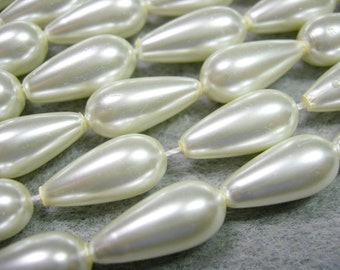 Lovely Glass Pearl Teardrop Beads 17 x 8mm Ivory Pearl 16 inch strand