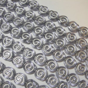 19 - 10mm Soft Lilac with Silver Snail Shell Swirl Spiral Coin Czech Glass Beads