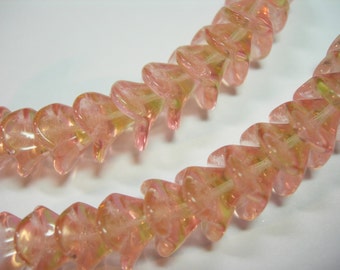 12 beads - Peach / Jonquil Yellow  Czech Glass 3 petal Flower Beads 10mm