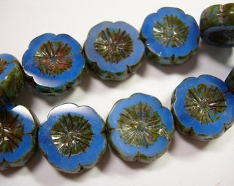 10 beads - Cornflower Blue Opalite Picasso Czech Glass Flower Beads 14mm