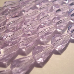 25 Color Chnaging Alexandrite Czech Glass Faceted Bell Teardrop Beads 10x7mm
