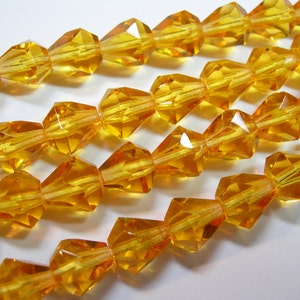 25 Golden Topaz Czech Glass Faceted Bell Teardrop Beads 9x8mm