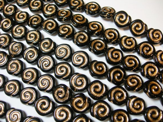 19-10mm Matte Clear with Gold Snail Shell Swirl Spiral Coin Czech Glass Beads
