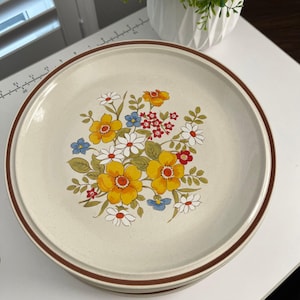 Vintage HEARTHSIDE Dinner Plate Collection &quot;Bordeaux&quot; Vintage Stoneware 10-1/2&quot; ONE Dinner Plate Country Rustic Floral CottageCore Kitchen