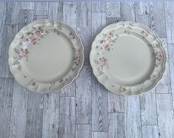 Vintage Pfaltzgraff Tea Rose Stoneware Plate | Dinner or Salad Plate