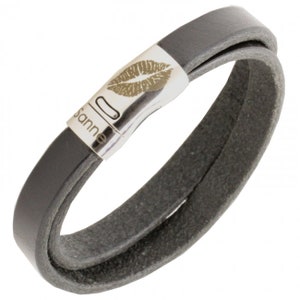 Leather Bracelet with name or text- Leather Bracelets for Men or Women - Engraved Leather Bracelets - Personalized Bracelets