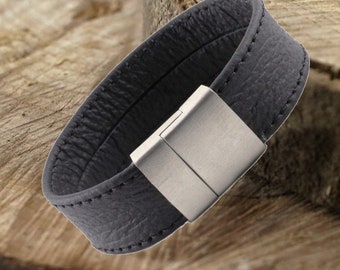 Nappa leather bracelet engravable, custom gift for men