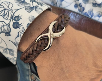 Pulsera de cuero personalizada para hombre con el símbolo del infinito: regalo hecho a mano para Navidad, Día del Padre y cumpleaños.