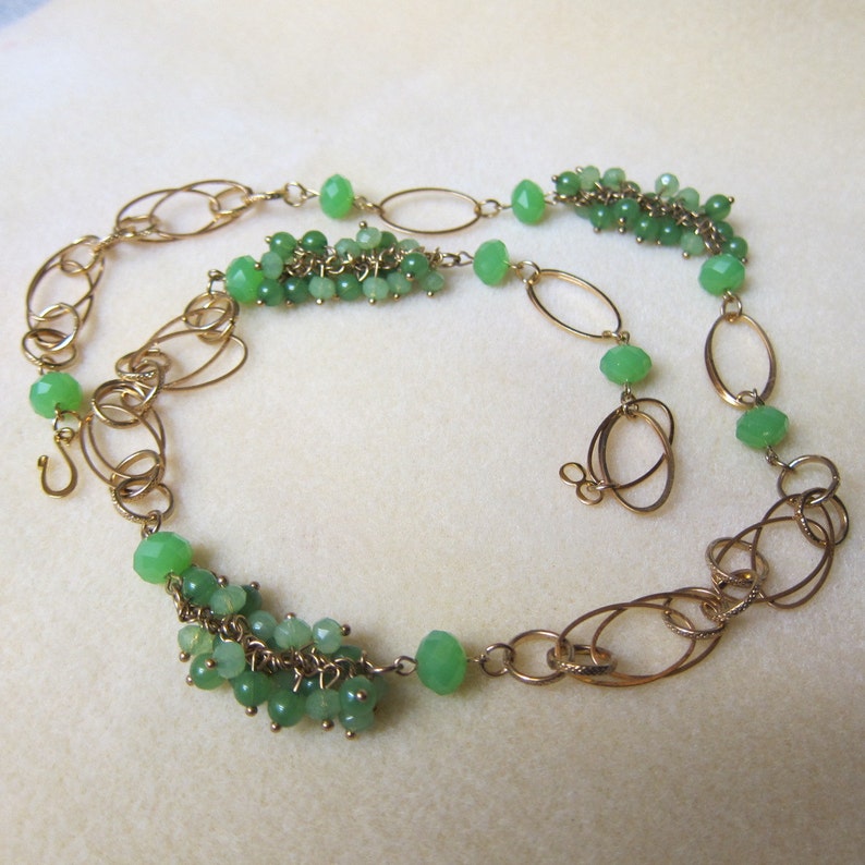 Beautiful Jade Cluster beads Long chain link necklace 27 inches long RTobaison watercolorsNmore Bild 1