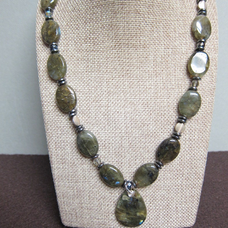 Labradorite Gemstone Necklace with Pendant chuncky beaded wire wrap silver image 4