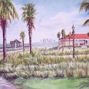 Peut inclure: Une peinture &agrave; l'aquarelle repr&eacute;sentant une sc&egrave;ne c&ocirc;ti&egrave;re avec un b&acirc;timent au toit rouge, des palmiers et une passerelle en bois. Le b&acirc;timent poss&egrave;de une v&eacute;randa et une balustrade blanche. Les palmiers sont au premier plan et le b&acirc;timent &agrave; l'arri&egrave;re-plan. La peinture est r&eacute;alis&eacute;e dans un style r&eacute;aliste.