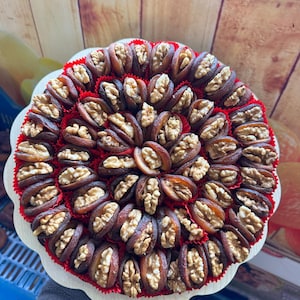 Dried Apricots with Walnuts: Turkish Gourmet Snack