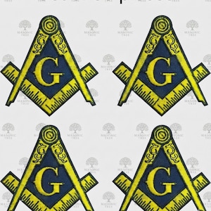 Könnte beinhalten: Set von 50 Stück. Aufnäher mit einem Freimaurer-Symbol, mit einem gelben Winkel und Zirkel-Design, einem blauen Hintergrund und dem Buchstaben "G" in Gelb. Die Aufnäher sind mit Details bestickt.