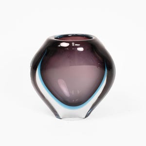 Sommerso Art Glass Vase | Vintage Purple and Blue Overlay Organic Drop Shaped Mouth Blown Vase | Scandinavia 1960s–70s