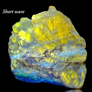 15 Gram Amazing Natural Rare Fluorescent Bunch Of Marialite Scapolite Specimen - Afghanistan