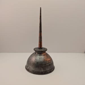 Vintage Working Thumb Pump Oiler Can-Clean 7 Inch Rustic Home Decor