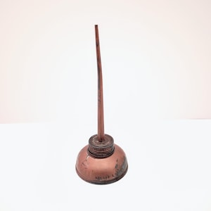 Small Vintage Thumb Oiler Straight Tip - Antique Sewing Machines and Typewriters