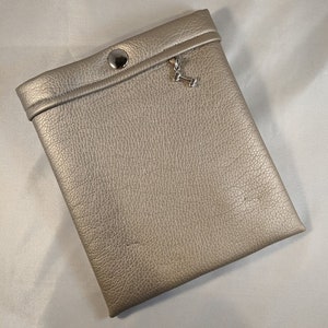 Pewter SnapDog Designs Classic Pochette Treat Pouch