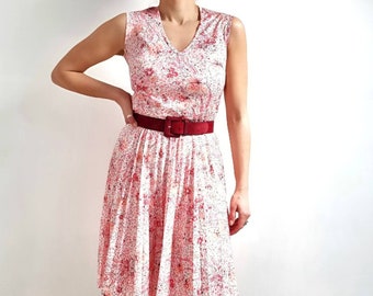 Vintage Pink Floral Dress With Pleated Skirt // Small Midi, Sleeveless Summer Dress // Made in Sweden