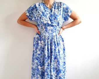 80's Vintage Long Flower Print Dress // Blue & White Floral Summer Dress // Small - Medium