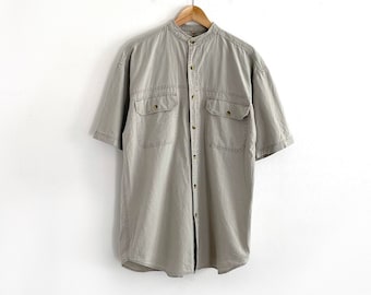 Vintage Grey Men’s Shirt // Short Sleeve Summer Shirt // Medium