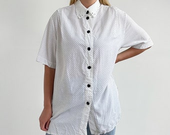 Vintage Black & White Polka Dot Long Blouse // Elongated Lace Collar Ladies Shirt // Extra Large