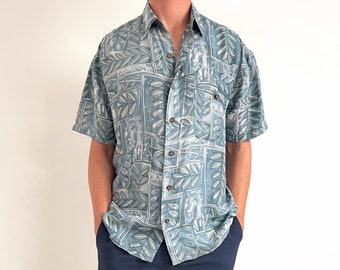 Vintage Mens Printed Silk Shirt | Geometric Leaf Short Sleeve Shirt in Blue & Green | Medium