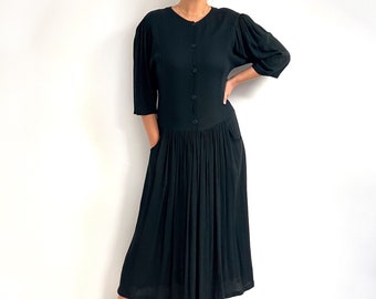 Vintage All Black Maxi Dress w Pockets, Buttons & Dropped Waist | Medium