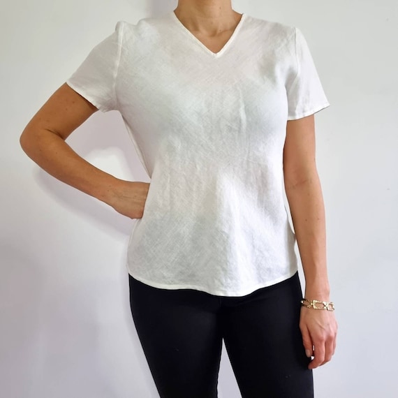 crisp white t shirt