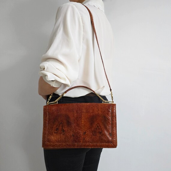 70er Vintage Braune Schlangenleder Tasche mit Langem Riemen Top