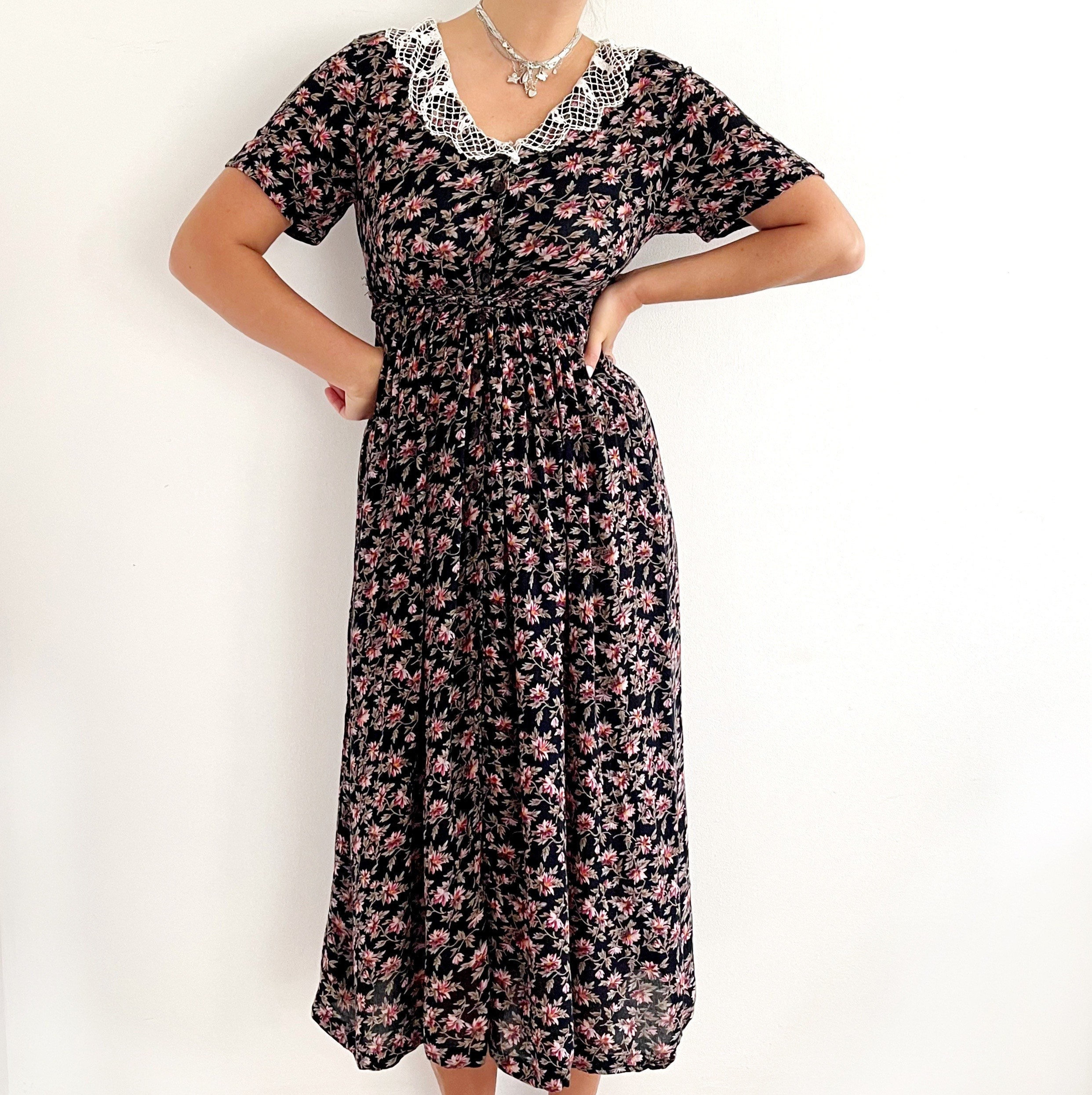 90's Dark Floral Maxi Dress // Lace Collar Button Through Long