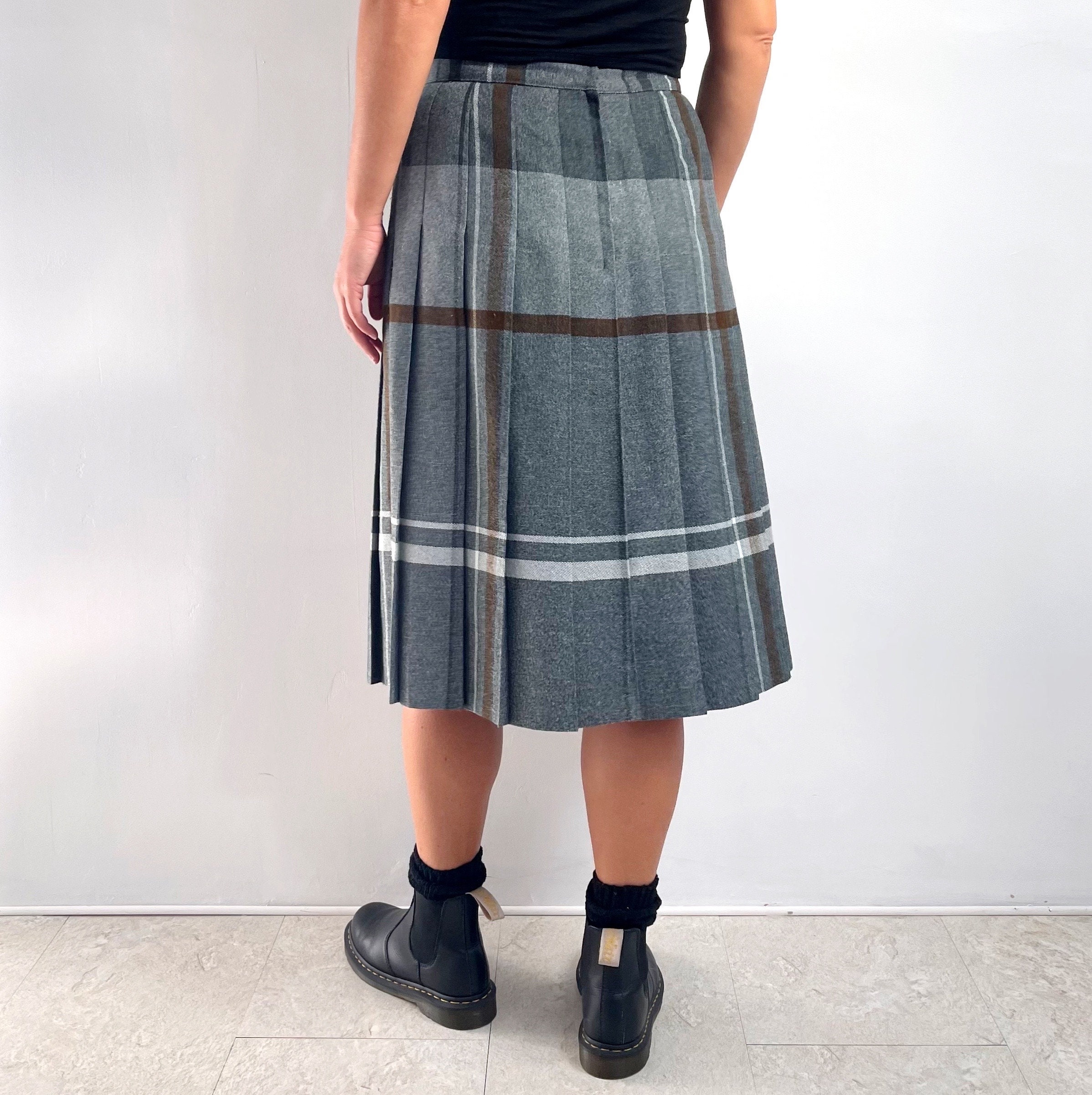 Vintage Grey & Brown Tartan Skirt | Pleated Plaid Check Midi